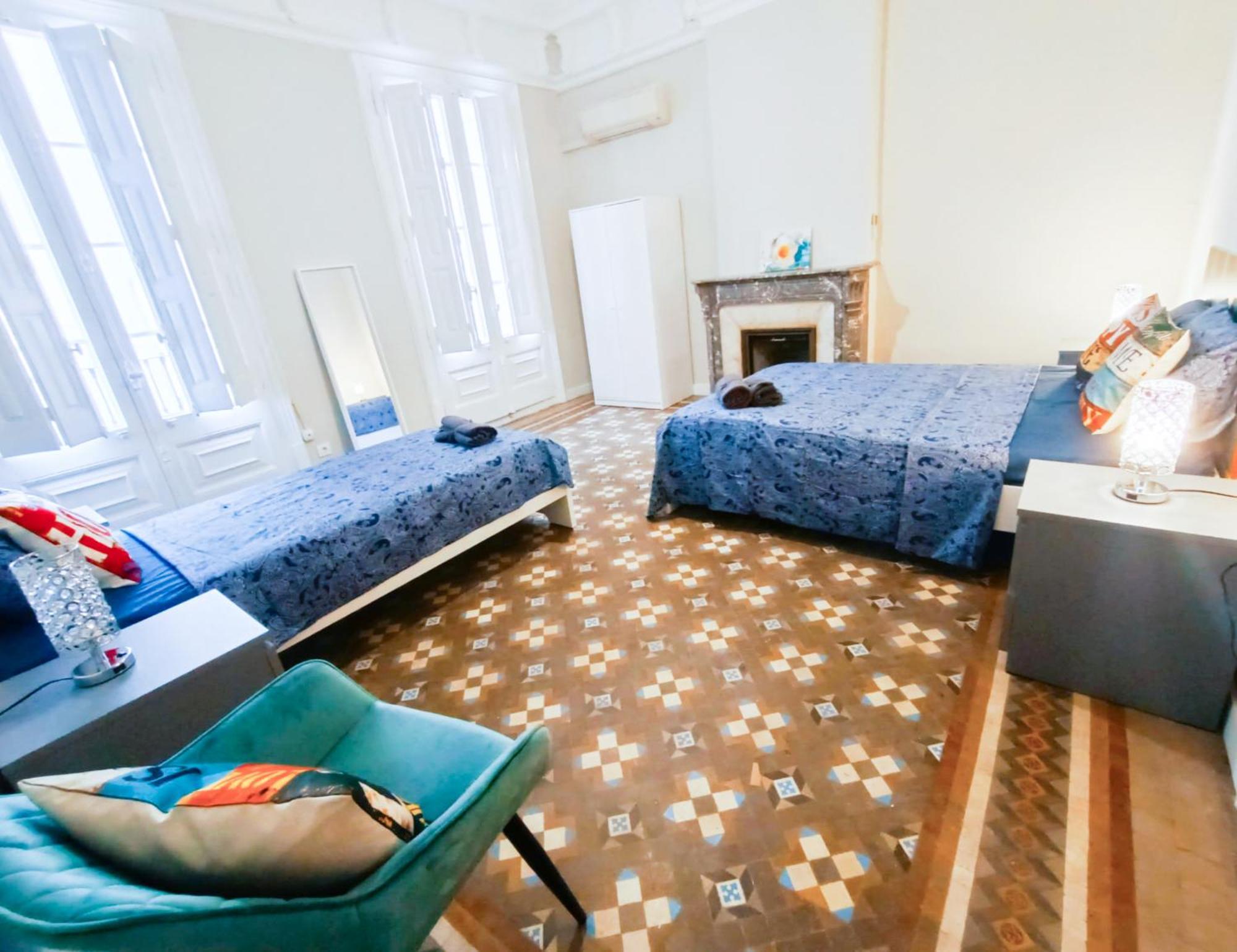 Private Rooms By Plaza Catalunya Barcelona Exterior foto